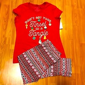 Women’s Plus Size Christmas Tee And Legging Set NWT